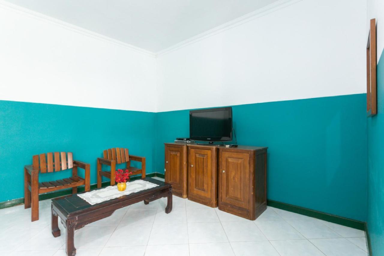 Reddoorz Syariah Near Alun Alun Magelang Bayeman Exterior foto