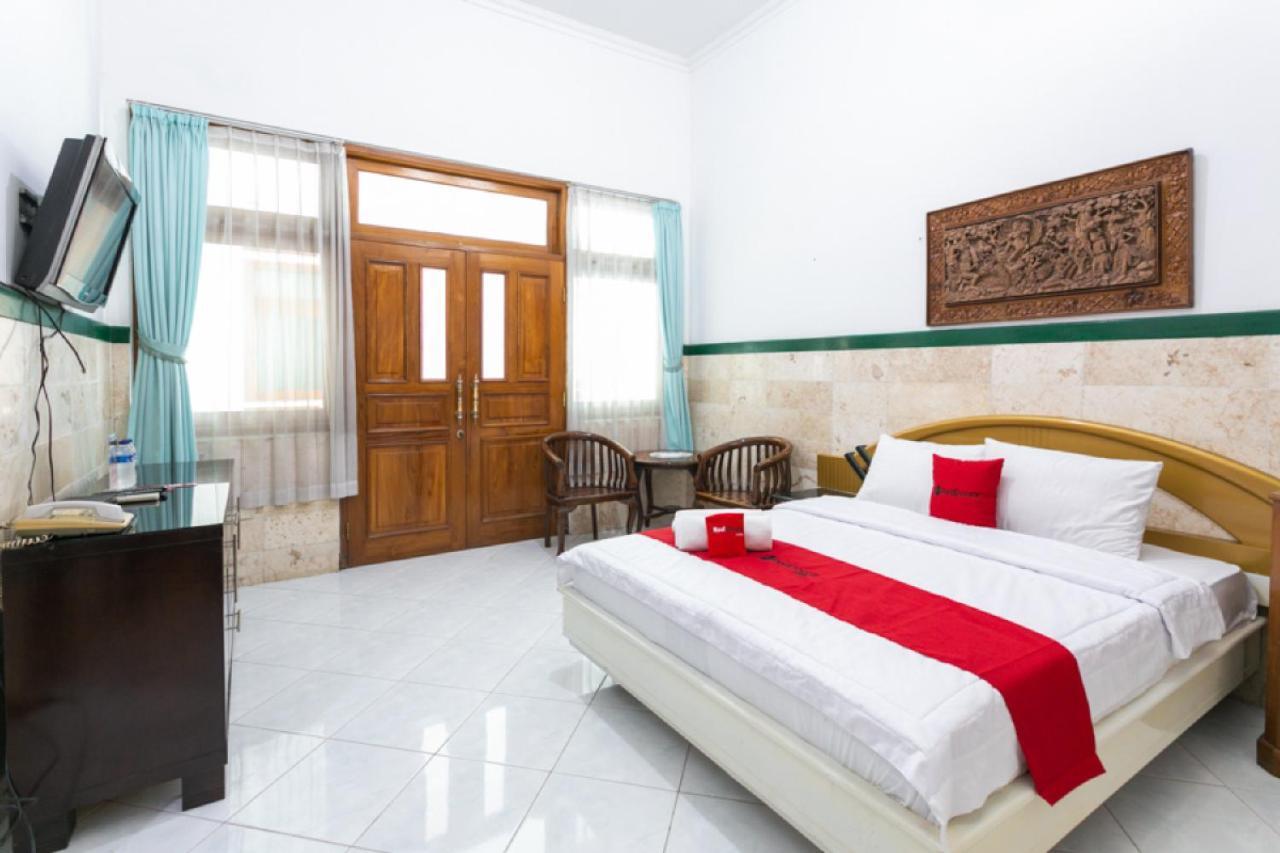 Reddoorz Syariah Near Alun Alun Magelang Bayeman Exterior foto