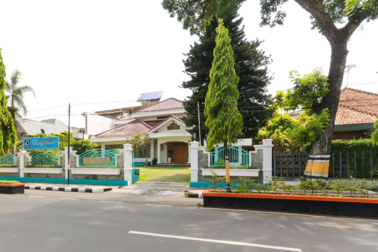 Reddoorz Syariah Near Alun Alun Magelang Bayeman Exterior foto